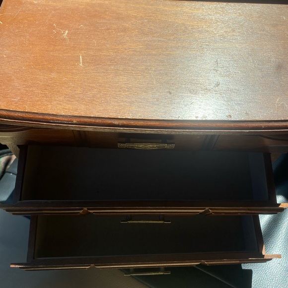 Jewelry Box - Picture 3 of 3